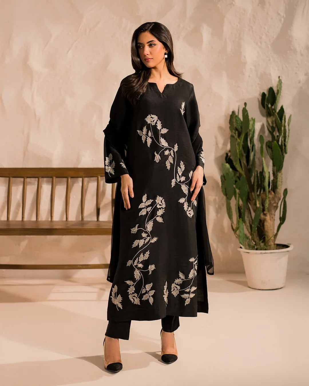 2 pcs stiched 999/- Flash Sale 🔥