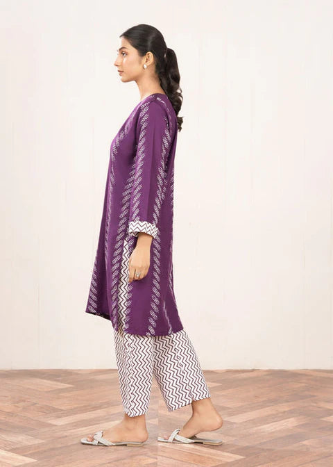 Contrast Lining Print Stitched 2Pcs